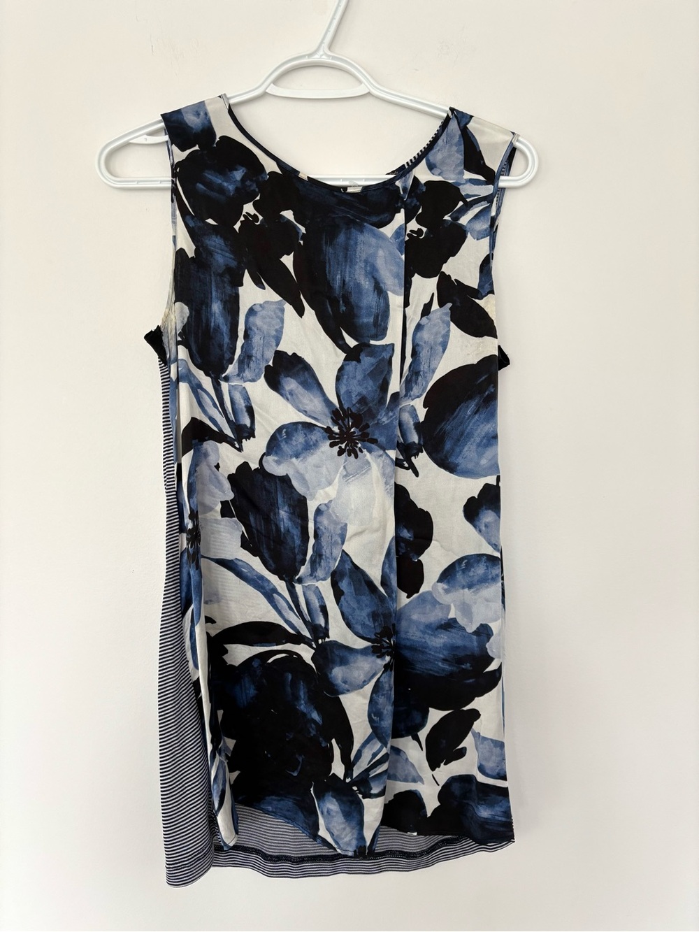 Paul & Shark Sleeveless Silk Floral Tunic in Blue and White Made in Italy